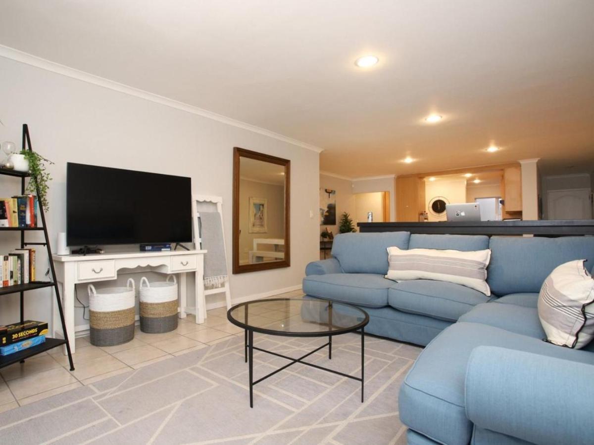 Go2Boa Luxury Apartment Mossel Bay Bagian luar foto